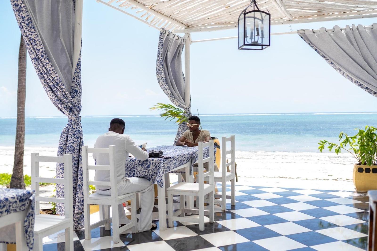 Pili Pili Orient Beach Resort Bwejuu Extérieur photo